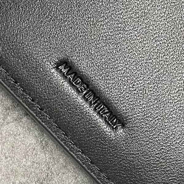 n級品 おすすめセリーヌ トリオンフ ファインウォレット スーパーコピー Cei85481