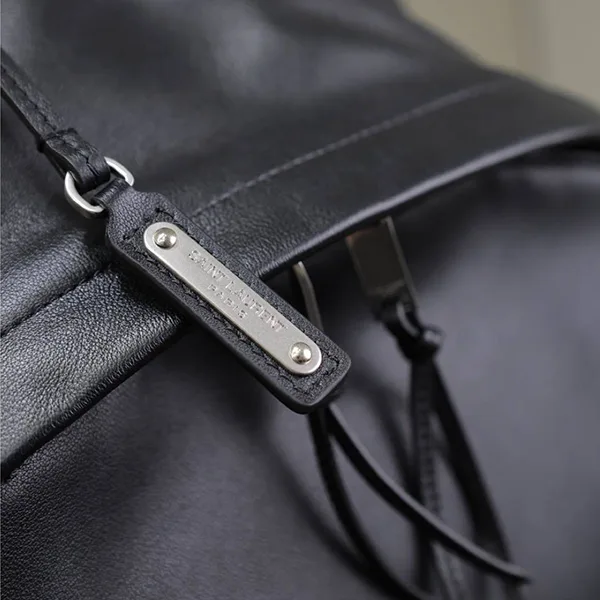 新デザインサンローラン n級品 メンズ レザー リュックサック Saq18808