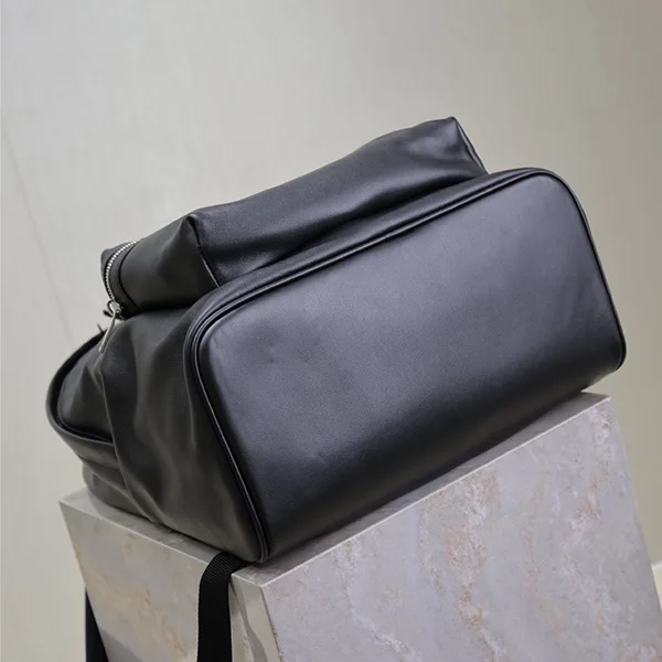 新デザインサンローラン n級品 メンズ レザー リュックサック Saq18808