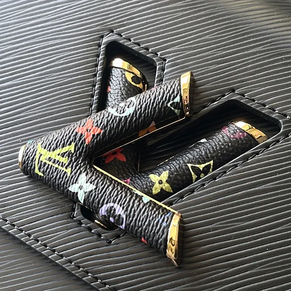 プレゼント最適ルイヴィトン パロディ LV x TM ツイスト MM スリムバッグ M13243
