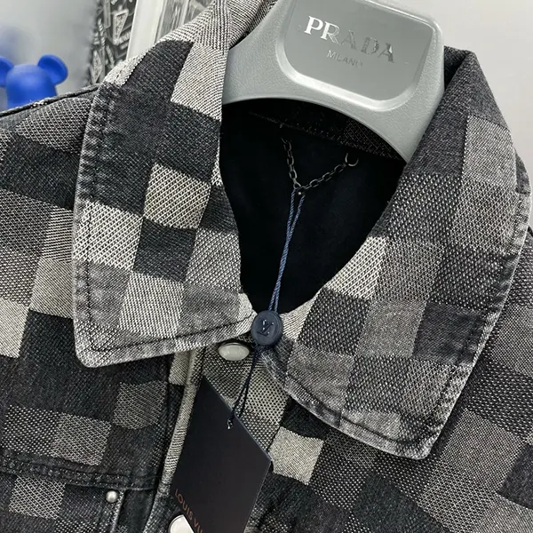 目を惹くカラー ルイヴィトン ダミエクラシックデニムジャケット vut99293