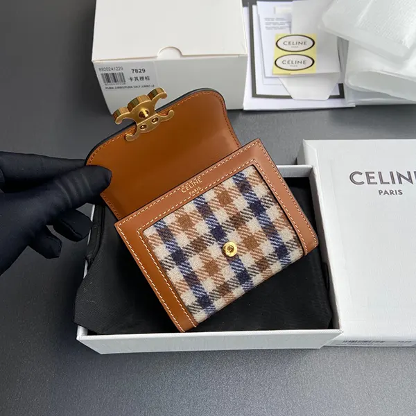 すぐ届 セリーヌ トリオンフ 偽物 タータンチェック 3つ折り財布 Cem46447