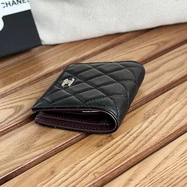 シャネル クラシックスモールフラップ 2折財布 shb42704