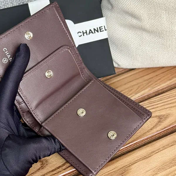 シャネル クラシックスモールフラップ 2折財布 shb42704