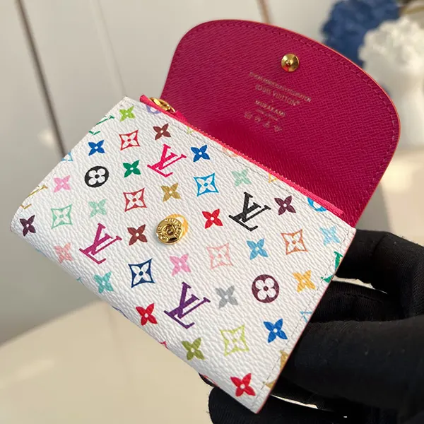 目を惹くカラー ルイヴィトン スーパーコピー コンパクトウォレット vus85740