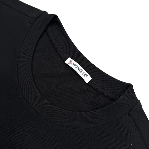 モンクレール コピー◆パッチポケット付きコットン製Tシャツ mov78415