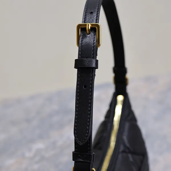 追跡付き 安い ディオール Miss Caro ホーボー ショルダーバッグ ミニ dej70251