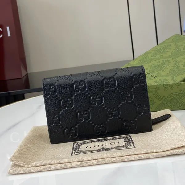 グッチ GG ラバーエフェクト 偽物 三つ折りウォレット gut00147
