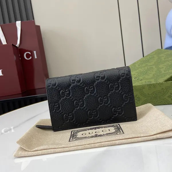グッチ GG ラバーエフェクト 偽物 三つ折りウォレット gut00147