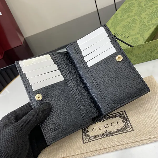 グッチ GG ラバーエフェクト 偽物 三つ折りウォレット gut00147