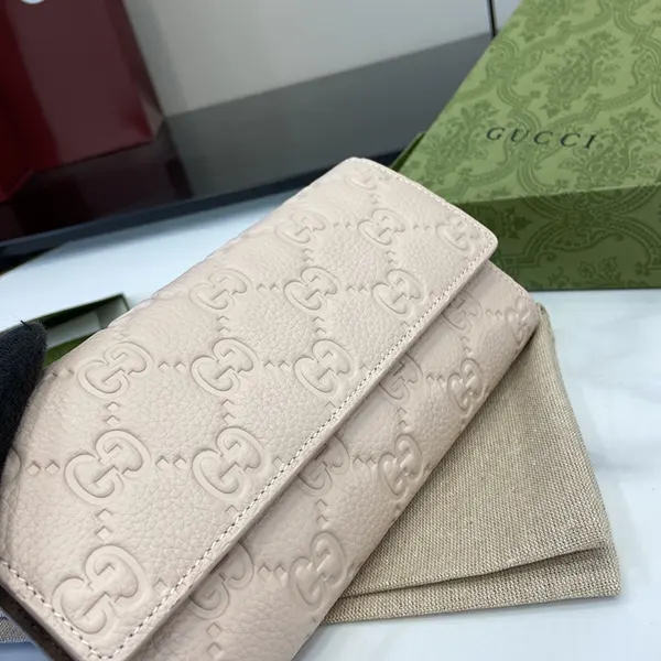 《大人気》グッチ GGエンブレム コンチネンタル ウォレット n級品 guq83473