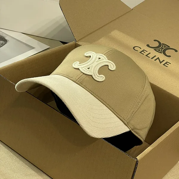 最新でオシャレセリーヌイニシャル ベースボール キャップ Cel75646