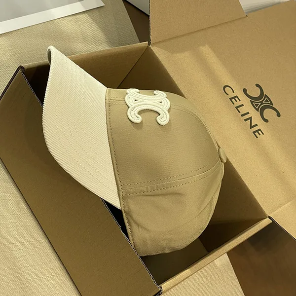 最新でオシャレセリーヌイニシャル ベースボール キャップ Cel75646