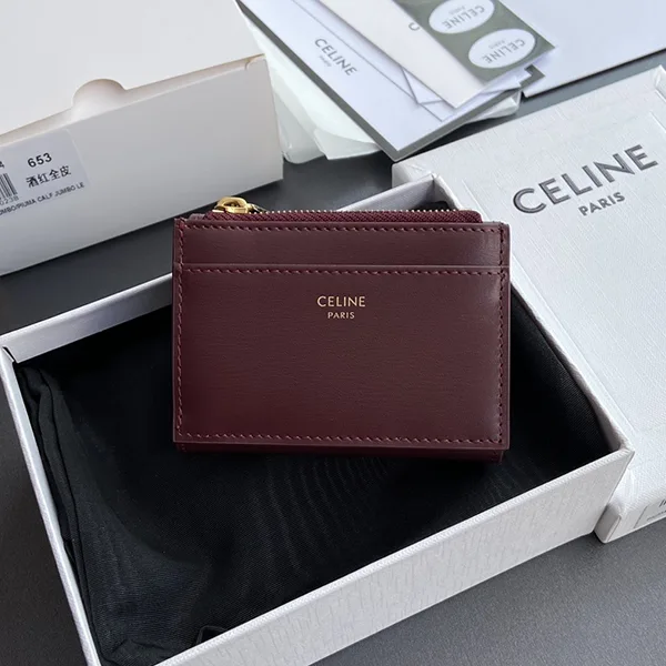 送料無料セリーヌ スモール トリオンフ フラップウォレット 贋物 Cet68519