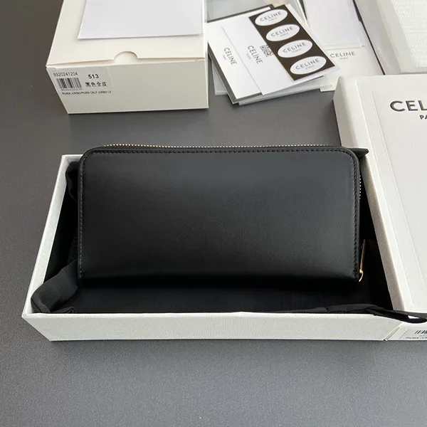 激安価格!セリーヌ 長財布 ラウンドジップ キュイル トリオンフ n級品 Ceu97156