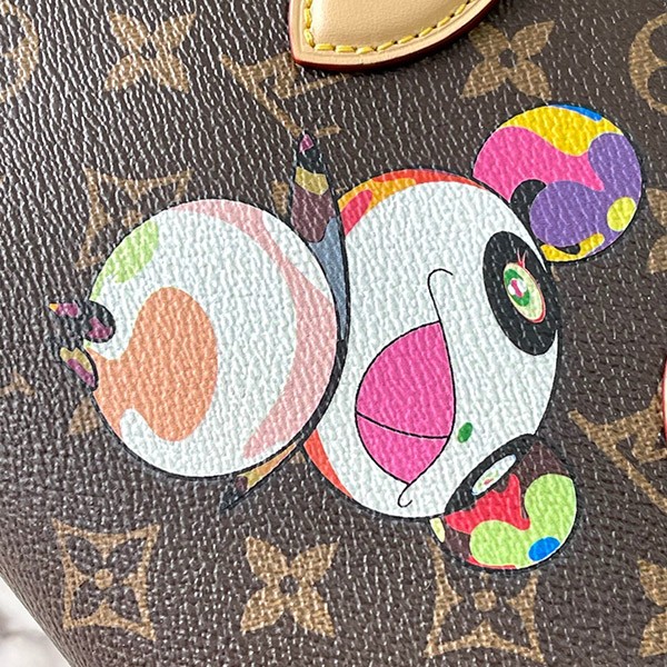 【コラボ限定!可愛いパンダちゃん♪】ルイヴィトン コピー LV × TM オンザゴー BB M13668