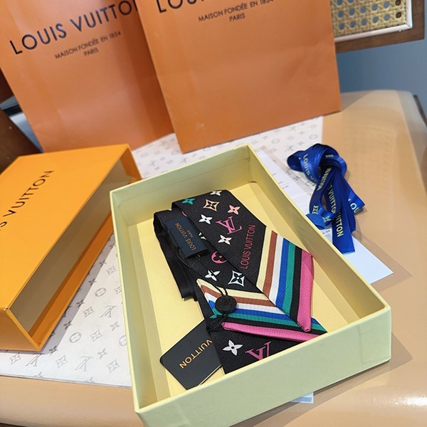 *村上隆コラボ【ルイヴィトン 偽物】LV×TM バンドー モノグラム BB スカーフ M96086