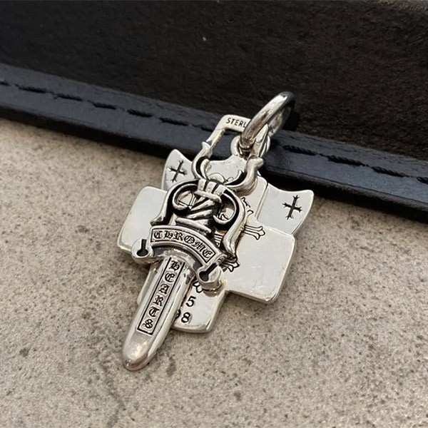 クロムハーツ 3トリンケッツペンダント コピー チェーン付 ネックレス Kup18995