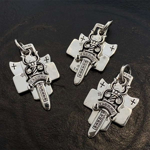 クロムハーツ 3トリンケッツペンダント コピー チェーン付 ネックレス Kup18995