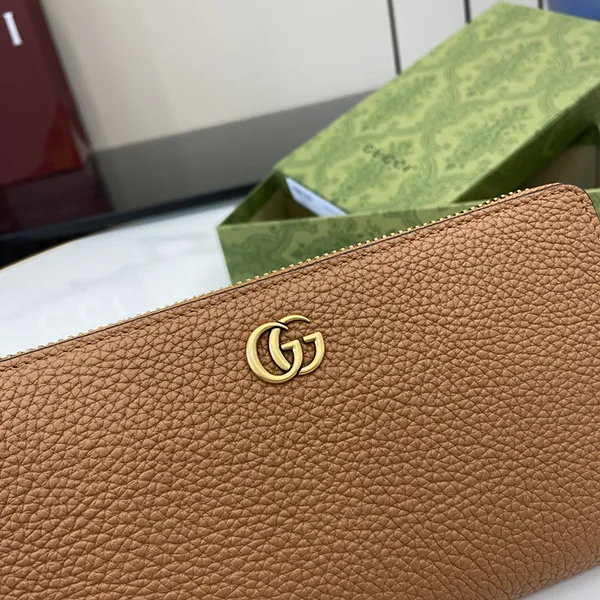 グッチ バンブー付き ジップアラウンドウォレット 739499