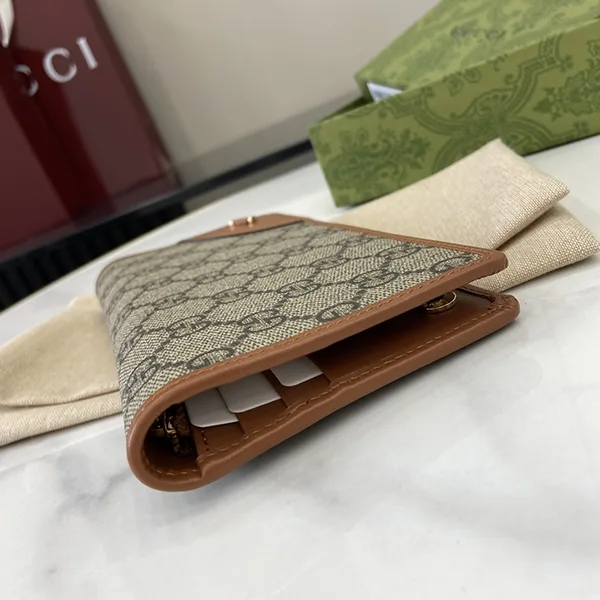 グッチ GGエンブレム N級品 コンチネンタルウォレット 820688 FAD6L9758