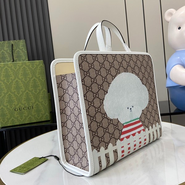 大人もOK♪ギフト♪グッチ プリント トートバッグ コピー gut57101