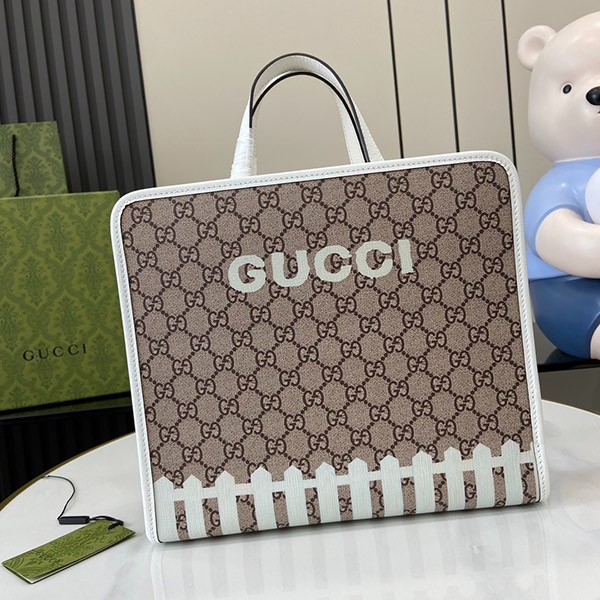 大人もOK♪ギフト♪グッチ プリント トートバッグ コピー gut57101