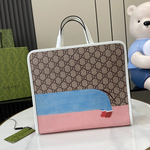 大人もOK♪ギフト♪グッチ プリント トートバッグ コピー gut57101