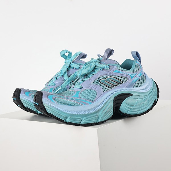 バレンシアガ 偽物 6xl Sneaker スニーカー 815859W