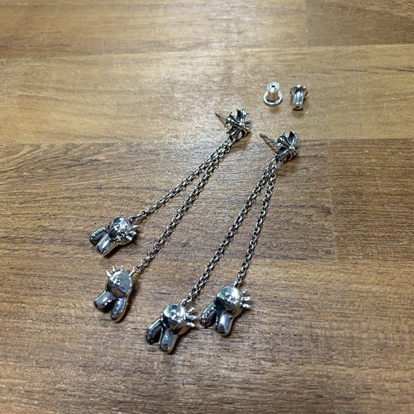 クロムハーツ ディノヘッド JOJO イヤリング ピアス コピー Kuj83546