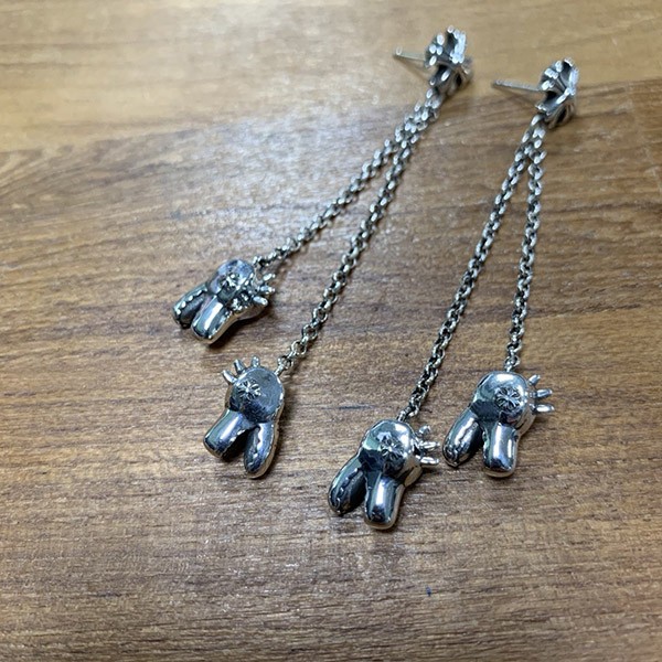 クロムハーツ ディノヘッド JOJO イヤリング ピアス コピー Kuj83546