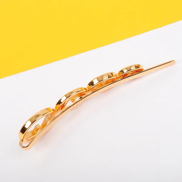 フェンディ エフイズフェンディ 偽物 GP×ラインストーン ヘアピン fey51616