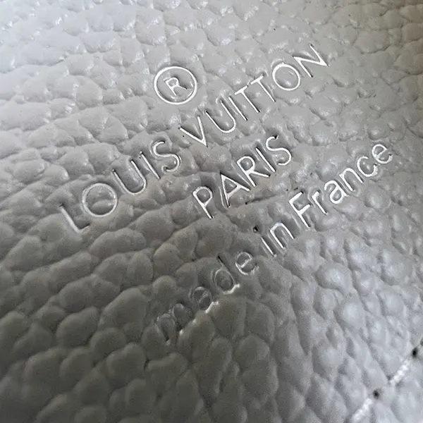 n級 おすすめ ルイヴィトン ポルトフォイユ・クレア 二つ折り財布 コピー vui70845
