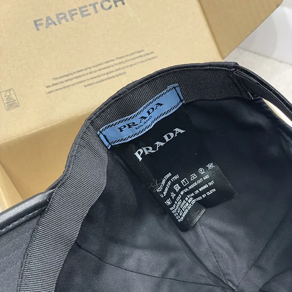 プラダ ロゴ Re-Nylon ベースボールキャップ 偽物 【お洒落☆シンプル】 puy37025