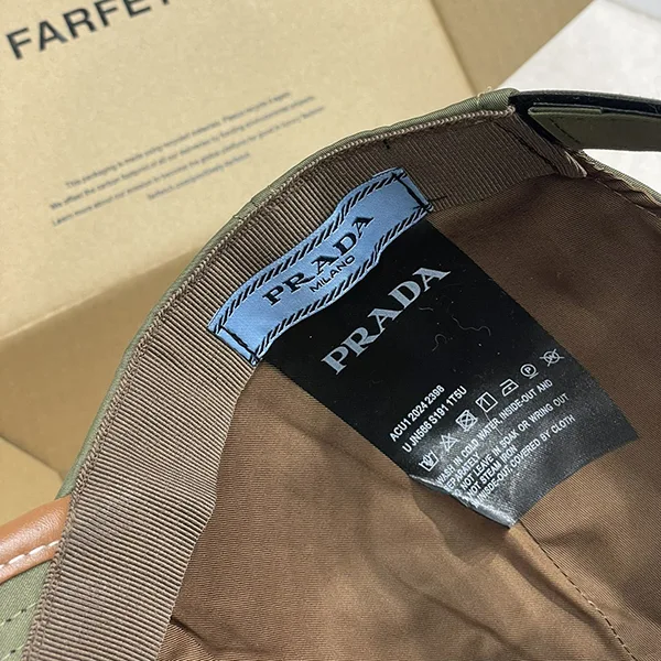 目を惹く逸品!【プラダ】ロゴ Re-Nylon ベースボールキャップ コピー puk98995