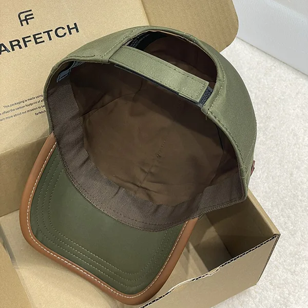 目を惹く逸品!【プラダ】ロゴ Re-Nylon ベースボールキャップ コピー puk98995