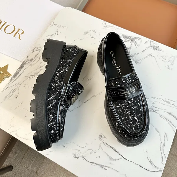 【上品オシャレ♡】ディオール Boy プラットフォーム ローファー 偽物 deg71478