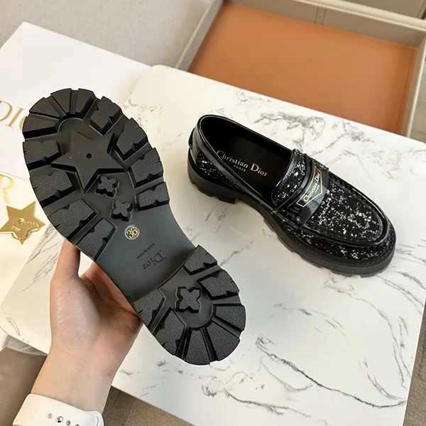 【上品オシャレ♡】ディオール Boy プラットフォーム ローファー 偽物 deg71478
