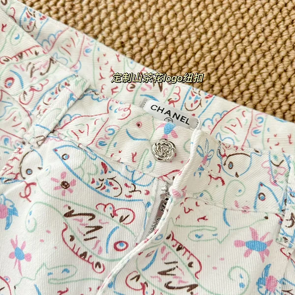 【色鮮やかさかなモチーフプリント♪】シャネル デニムパンツ 偽物 P78788