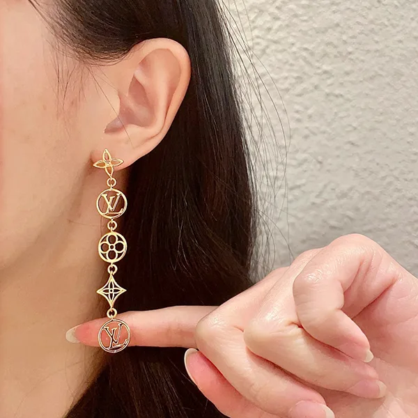 【かわいい♡新作】【ルイヴィトン】LV フラワーグラム ピアス 偽物 vua46650