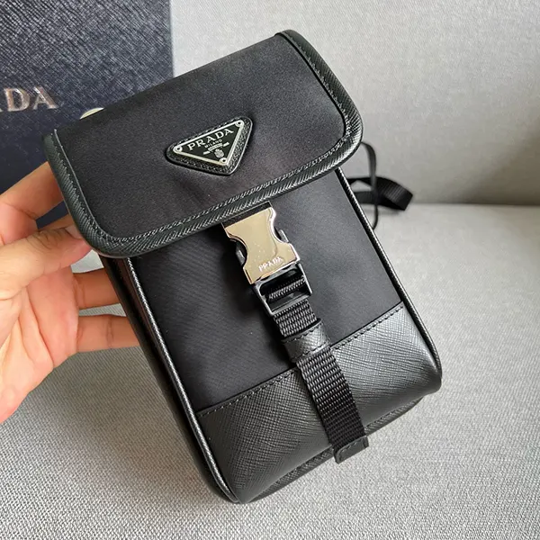 プラダ n級品 Bag クロスボディ ショルダーバッグ ブラック 2サイズ