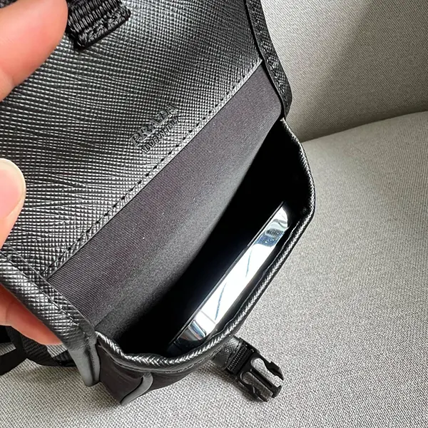 プラダ n級品 Bag クロスボディ ショルダーバッグ ブラック 2サイズ