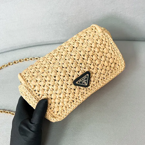 注目★プラダ ロゴ刺繍 クロシェ ショルダーバッグ コピー商品 2色展開 pup90974