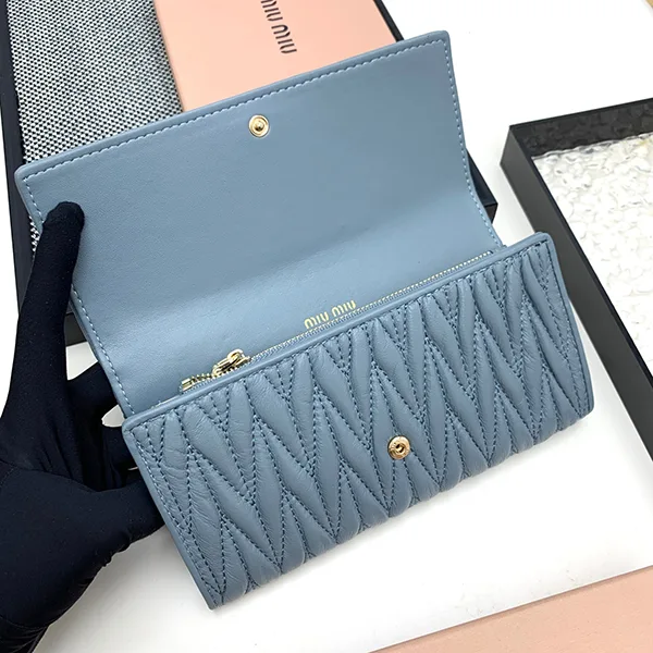 ミュウミュウ レザー財布 長財布 マテラッセ レプリカ myo32629