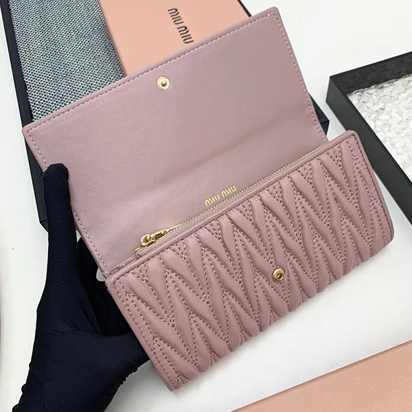 可愛いミュウミュウ レザー財布 長財布 マテラッセ パロディ myg18101