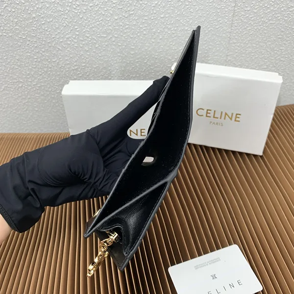 お洒落セリーヌ 贋物 コンパクトウォレット チャーム 財布 2色 Ceb77908