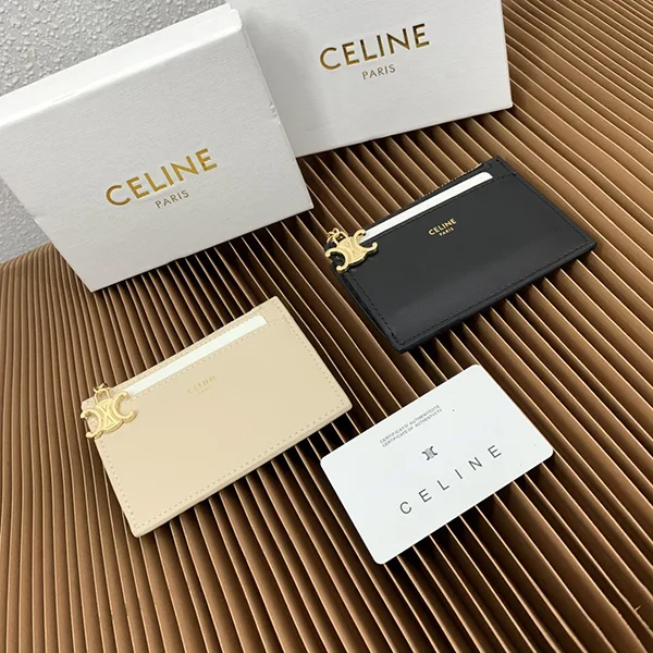 超希少！セリーヌ ジップ付きカードホルダー トリオンフ チャーム 2色 Cep56252
