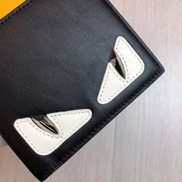 《大人気》フェンディ 偽物 お札入れ 2つ折り財布 3Dバッグバグズアイ few58476