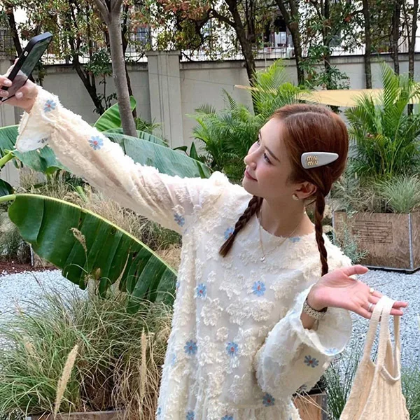 確保済みミュウミュウ レプリカTWICE サナ着用♡パテントレザークラスプ 2色 myy37528