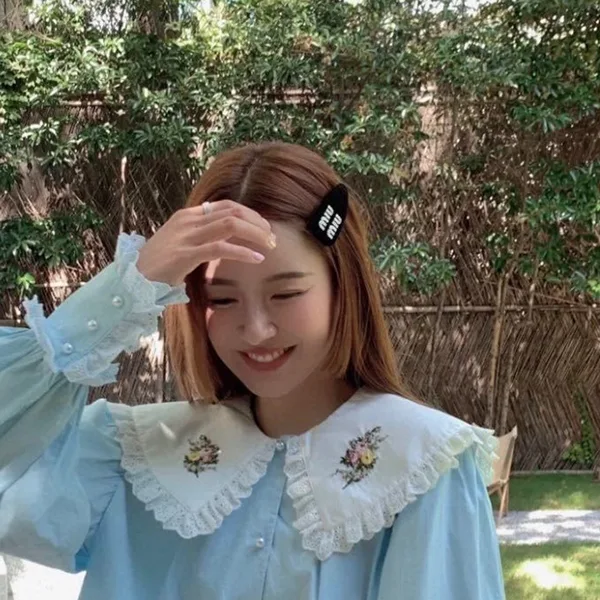 秋冬大セールミュウミュウ n級品 TWICE サナ着用♡パテントレザークラスプ myc42374